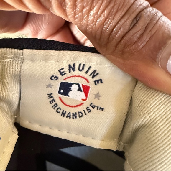 ESSENTIALS FEAR OF GOD NAVY CAP SIZE 7